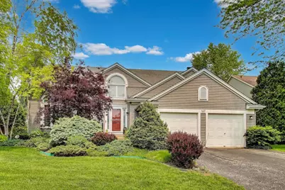 167 Southfield Drive, Vernon Hills, IL 60061 - Photo 1