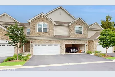 532 Ursuline Avenue, Naperville, IL 60565 - Photo 1