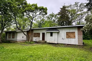 1640 Glen Ave, Downers Grove, IL 60515 - Photo 1