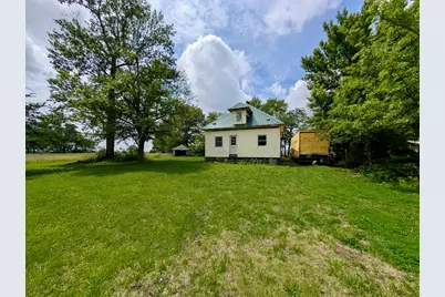 2397 N State Route 1, Watseka, IL 60970 - Photo 1