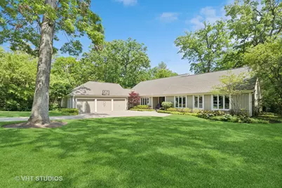 305 Winchester Court, Lake Bluff, IL 60044 - Photo 1