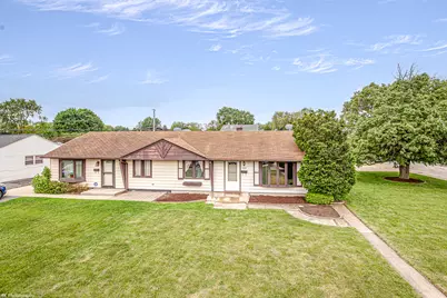 4243 W 90th Place, Hometown, IL 60456 - Photo 1