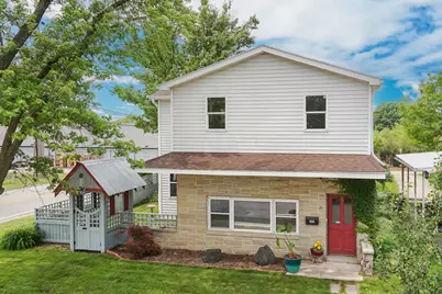 21 Berenz Place, Bloomington, IL 61701 - Photo 1