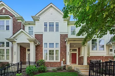 525 Plaza Place, Aurora, IL 60504 - Photo 1