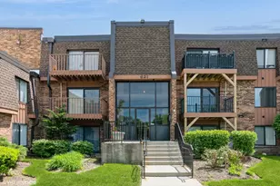 621 Tralee Ct, Schaumburg, IL 60193 - Photo 1