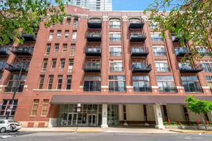 360 W Illinois St, Chicago, IL 60654 - Photo 1