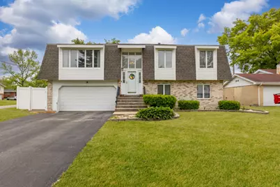 300 Milburn Avenue, Crete, IL 60417 - Photo 1