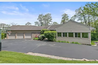 2010 Sleepy Hollow Road, Sleepy Hollow, IL 60118 - Photo 1