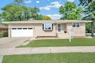 11400 S Ridgeland Ave, Worth, IL 60482 - Photo 1