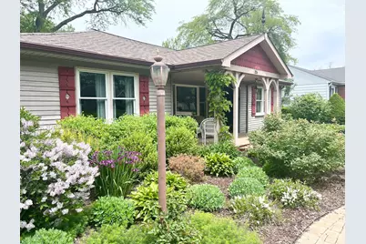 326 Catalpa Avenue, Roselle, IL 60172 - Photo 1