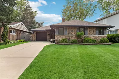 512 N Rose Avenue, Park Ridge, IL 60068 - Photo 1