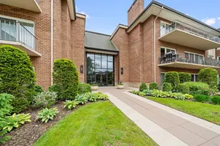 6 Oak Brook Club Dr, Oak Brook, IL 60523 - Photo 1