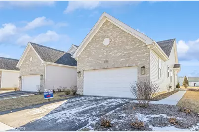 566 Madison Lane, Elgin, IL 60123 - Photo 1