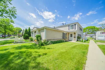 1352 Quaker Lane #154C, Prospect Heights, IL 60070 - Photo 1