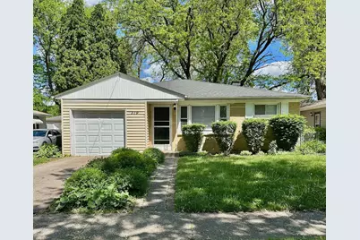319 Triggs Avenue, Elgin, IL 60123 - Photo 1