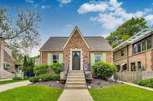 9906 S St Louis Ave, Evergreen Park, IL 60805 - Photo 1