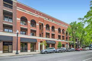 4727 N Clark St, Chicago, IL 60640 - Photo 1