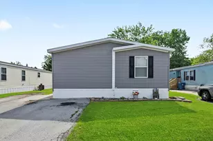 33 Cherry Ln, Bourbonnais, IL 60914 - Photo 1