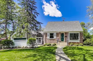 266 S Warrington Rd, Des Plaines, IL 60016 - Photo 1