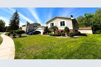 884 Lakeside Drive, Bartlett, IL 60103 - Photo 1