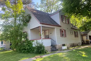 601 S Henrietta Ave, Rockford, IL 61102 - Photo 1