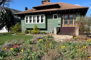 704 N Division St, Harvard, IL 60033 - Photo 1