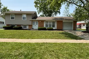 17526 Hawthorne Dr, Country Club Hills, IL 60478 - Photo 1