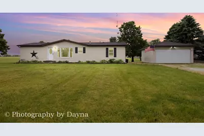 6934 E 5000 S. Road, Saint Anne, IL 60964 - Photo 1