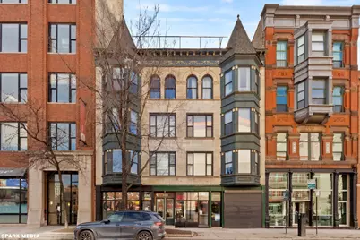 353 W Chicago Avenue #4E, Chicago, IL 60654 - Photo 1