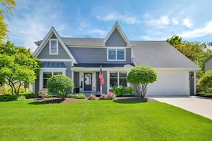 1240 Creek Ln, Batavia, IL 60510 - Photo 1