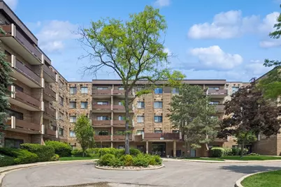 720 Wellington Avenue #206, Elk Grove Village, IL 60007 - Photo 1