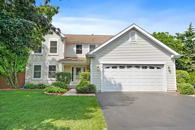 325 Indian Ridge Trail, Wauconda, IL 60084 - Photo 1