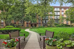445 N Park Blvd, Glen Ellyn, IL 60137 - Photo 1