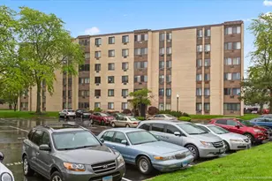 9745 S Karlov Ave, Oak Lawn, IL 60453 - Photo 1