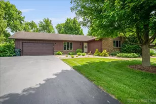 38W277 Monterey Dr, Batavia, IL 60510 - Photo 1