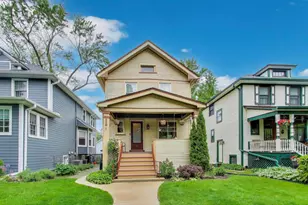 820 Woodbine Ave, Oak Park, IL 60302 - Photo 1