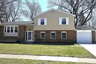 1343 E Anderson Dr, Palatine, IL 60074 - Photo 1