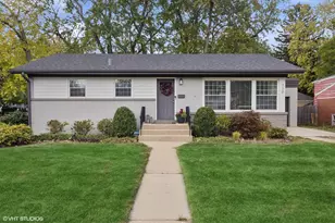 710 Western Ave, Glen Ellyn, IL 60137 - Photo 1