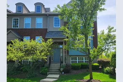 151 Station Park Circle #1, Grayslake, IL 60030 - Photo 1