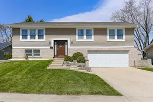 1406 Edgefield Ln, Hoffman Estates, IL 60169 - Photo 1