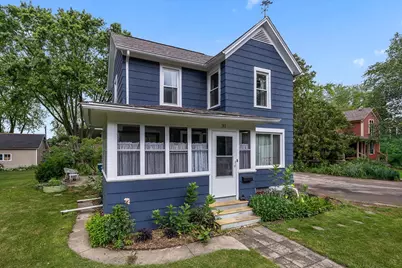 31 S Jackson Street, Batavia, IL 60510 - Photo 1