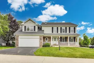 1492 Della Dr, Hoffman Estates, IL 60169 - Photo 1