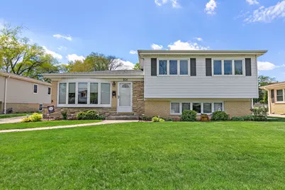 806 S Deborah Lane, Mount Prospect, IL 60056 - Photo 1