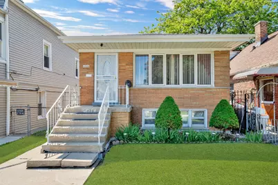 5438 S Hamlin Avenue, Chicago, IL 60632 - Photo 1