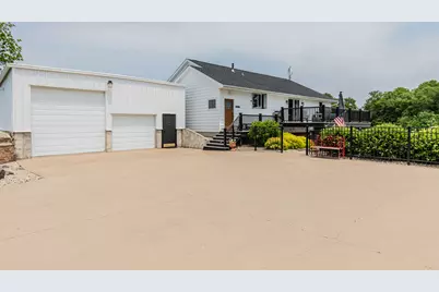 3980 E 4th Road, Mendota, IL 61342 - Photo 1