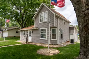 521 Armeida St, Dixon, IL 61021 - Photo 1