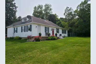 100 Watson Avenue, Oglesby, IL 61348 - Photo 1