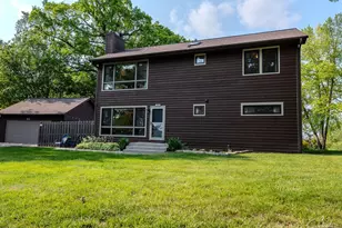 545 Delaware Dr, Lake in the Hills, IL 60156 - Photo 1