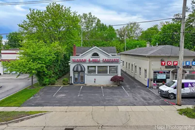 401 E Park Avenue, Libertyville, IL 60048 - Photo 1