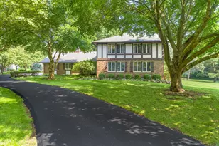 26 Beechnut Dr, South Barrington, IL 60010 - Photo 1